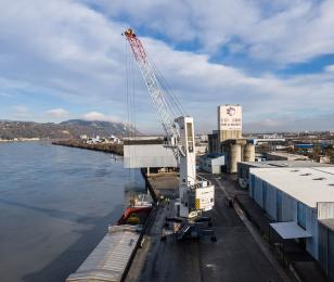 Ciment au port de commerce